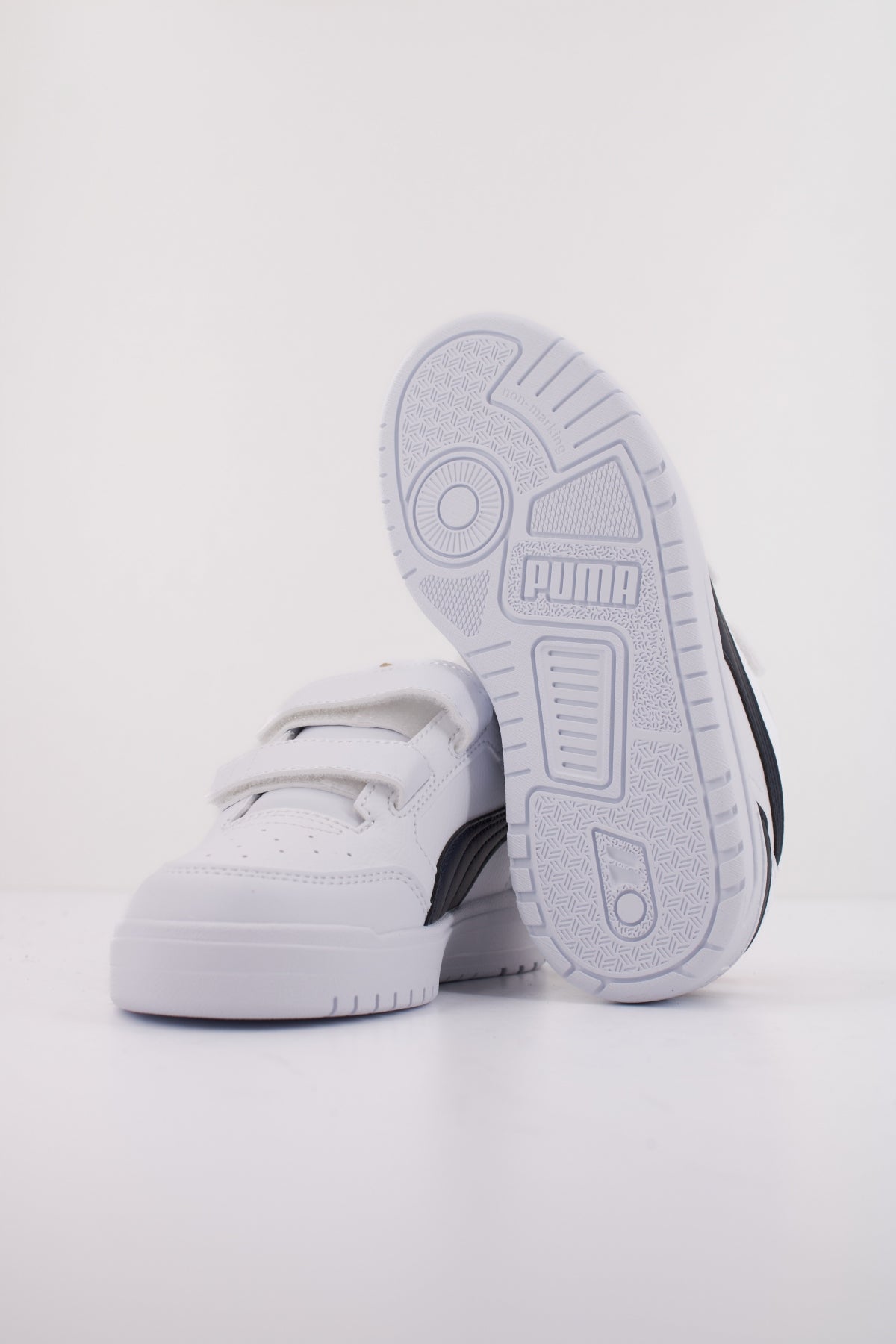 PUMA SHUFFLE DOWNTOWN LO V PS en color BLANCO (5)