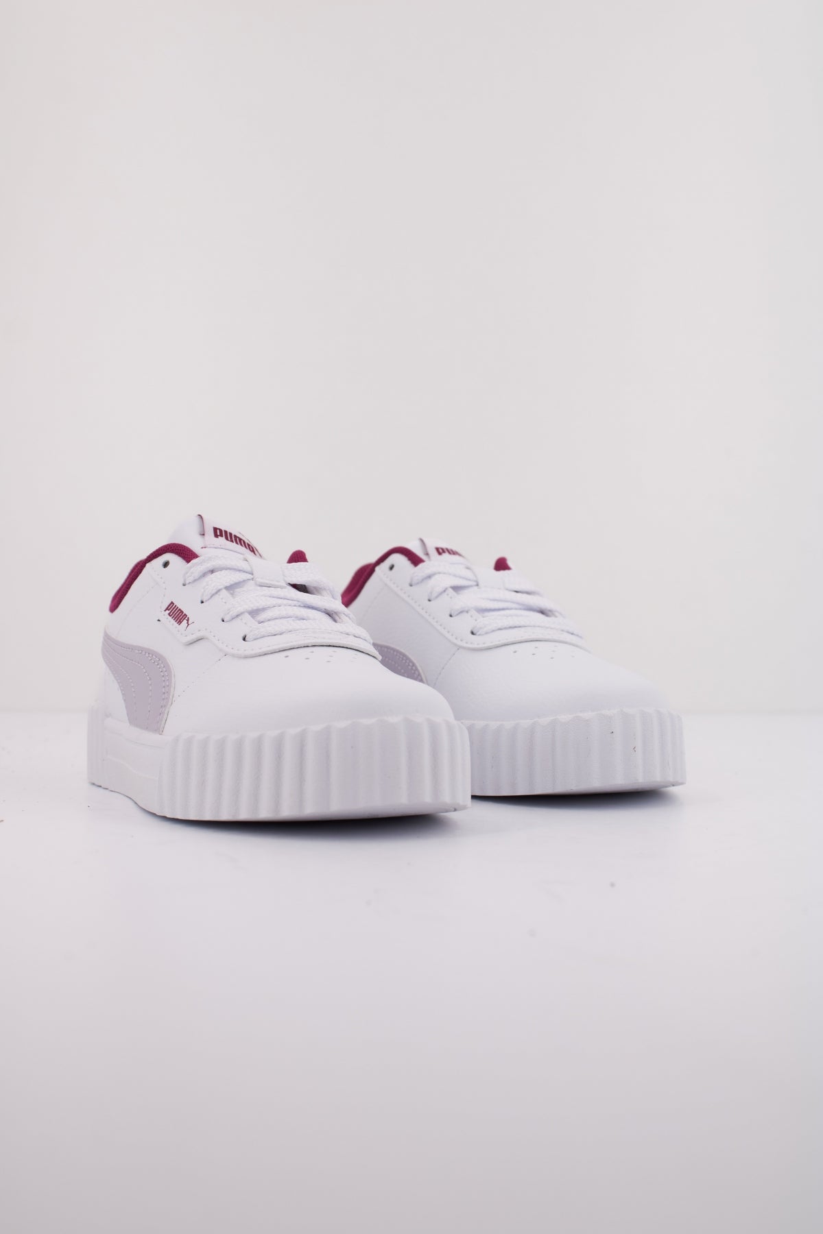 PUMA CARINA . PS en color BLANCO (2)
