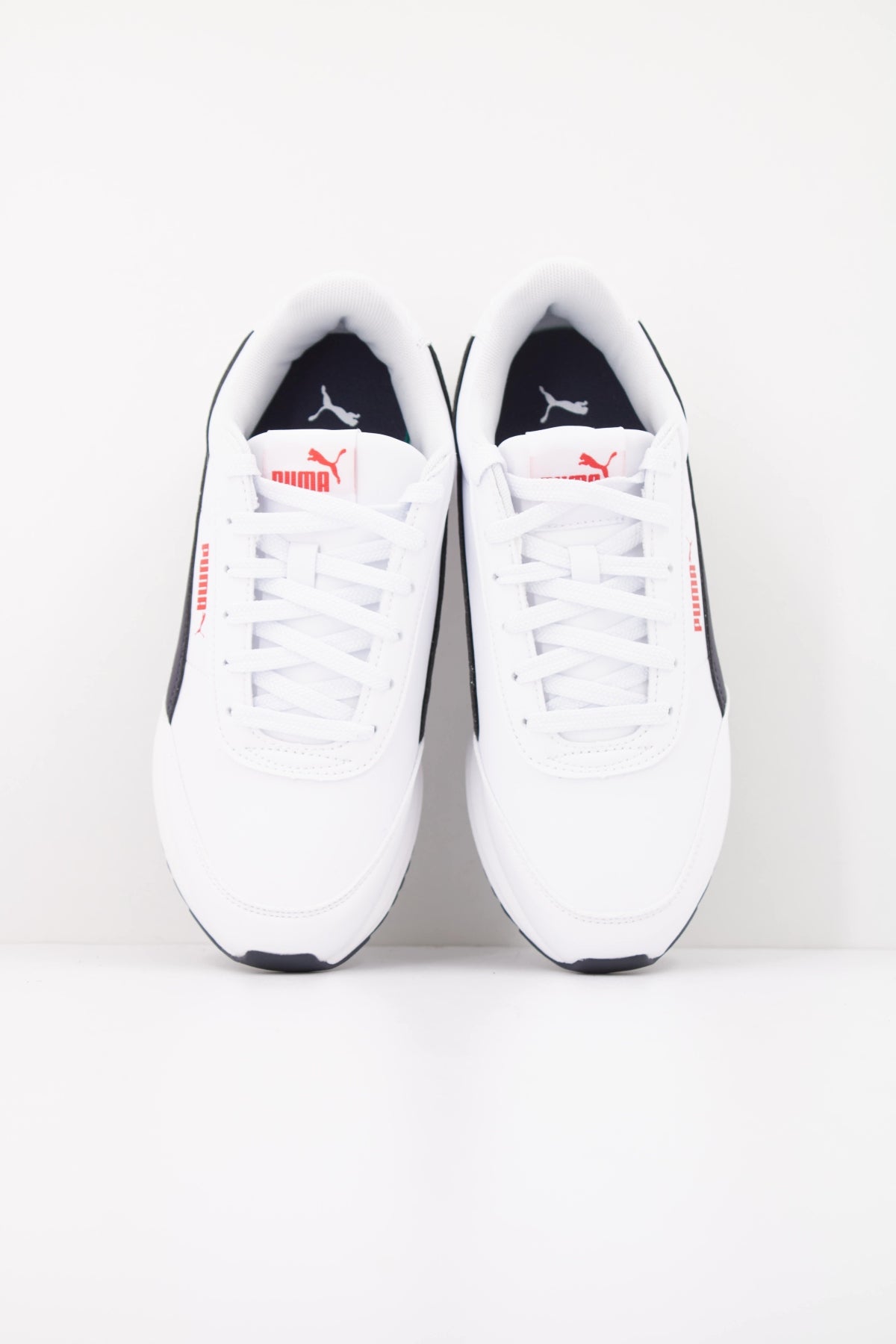 PUMA en color BLANCO (3)