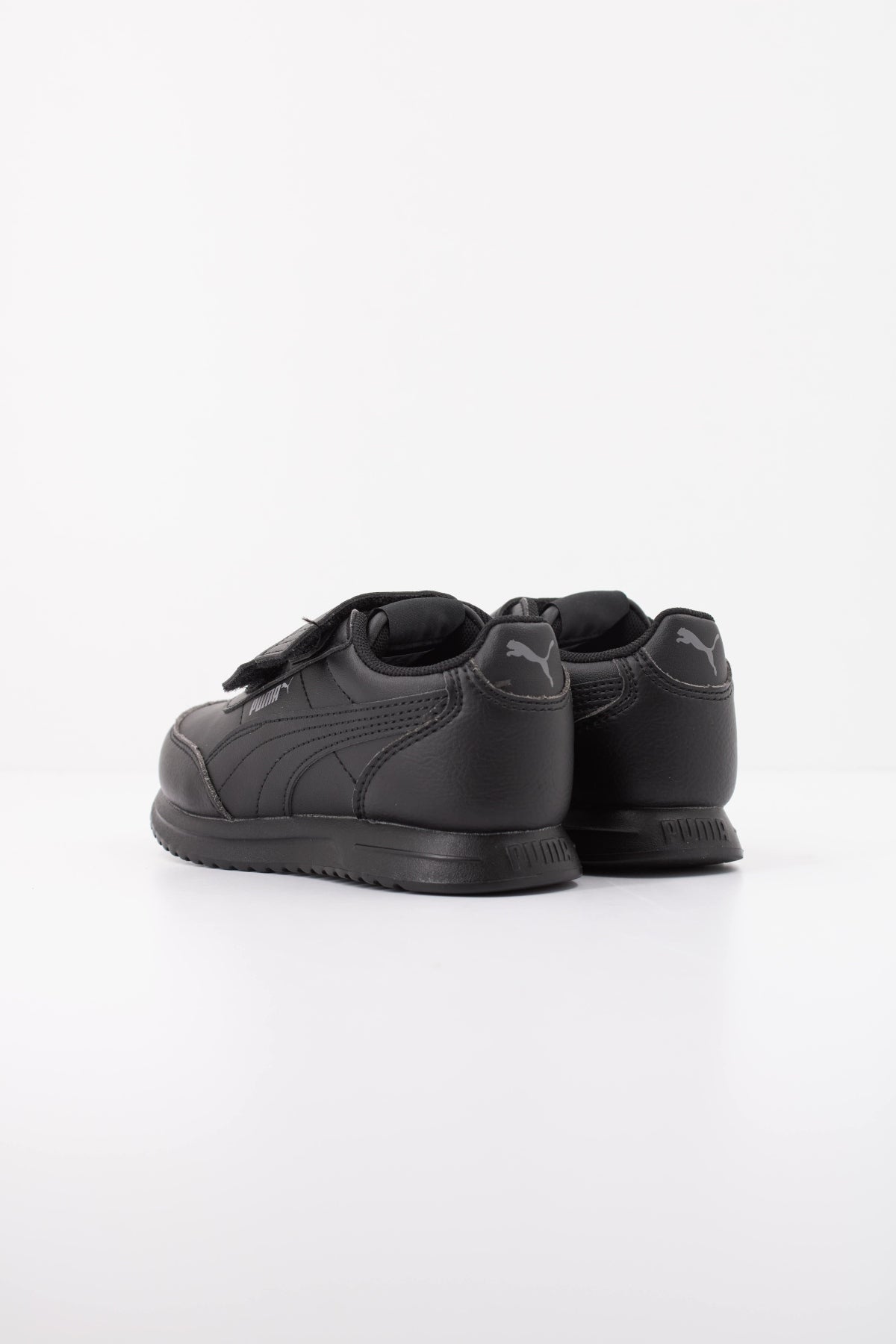 PUMA en color NEGRO (4)