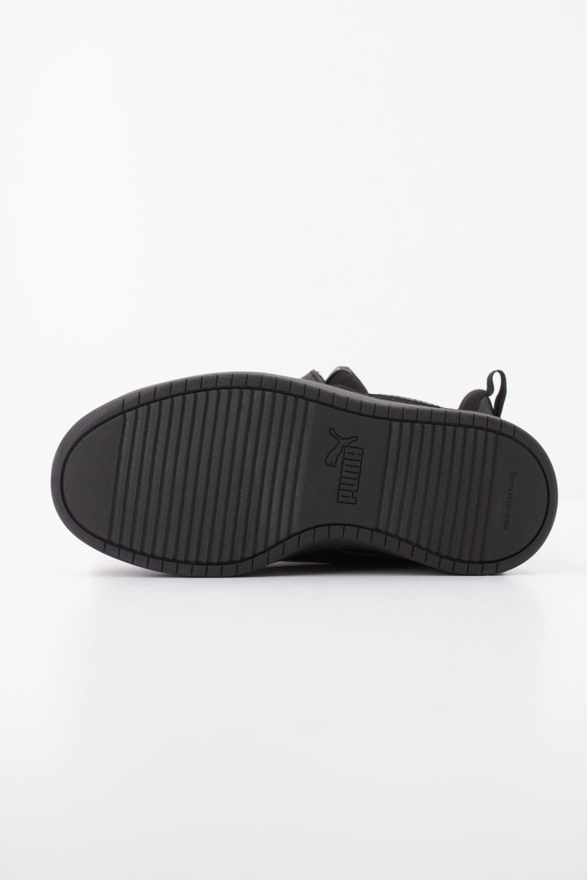 PUMA RICKIE AC+ PS en color NEGRO (5)