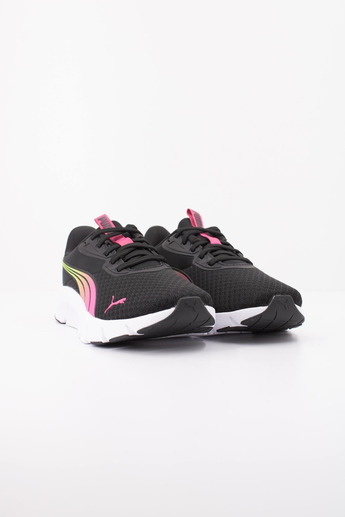 PUMA en color NEGRO (2)