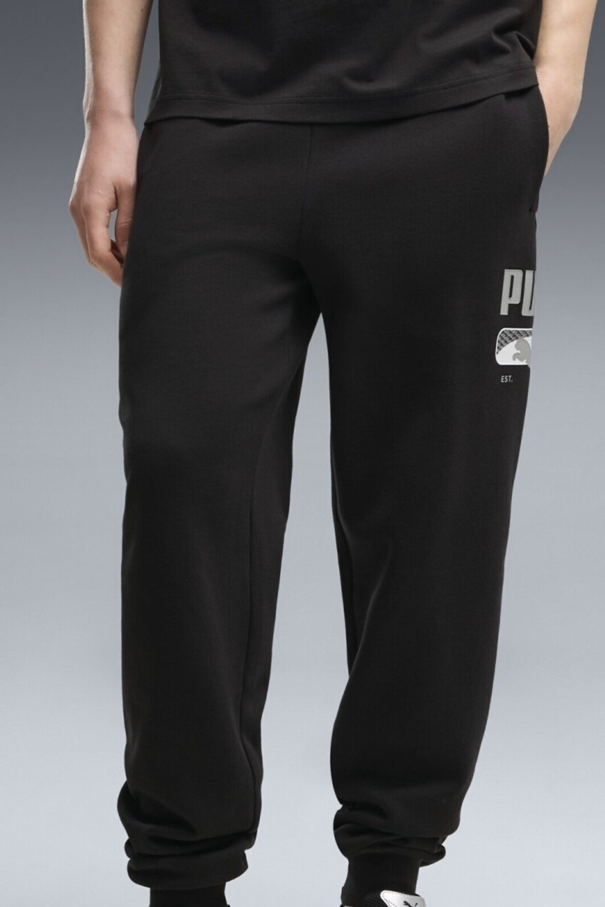 PUMA LOGO PLAY SWEATPANTS FL CL en color (2)