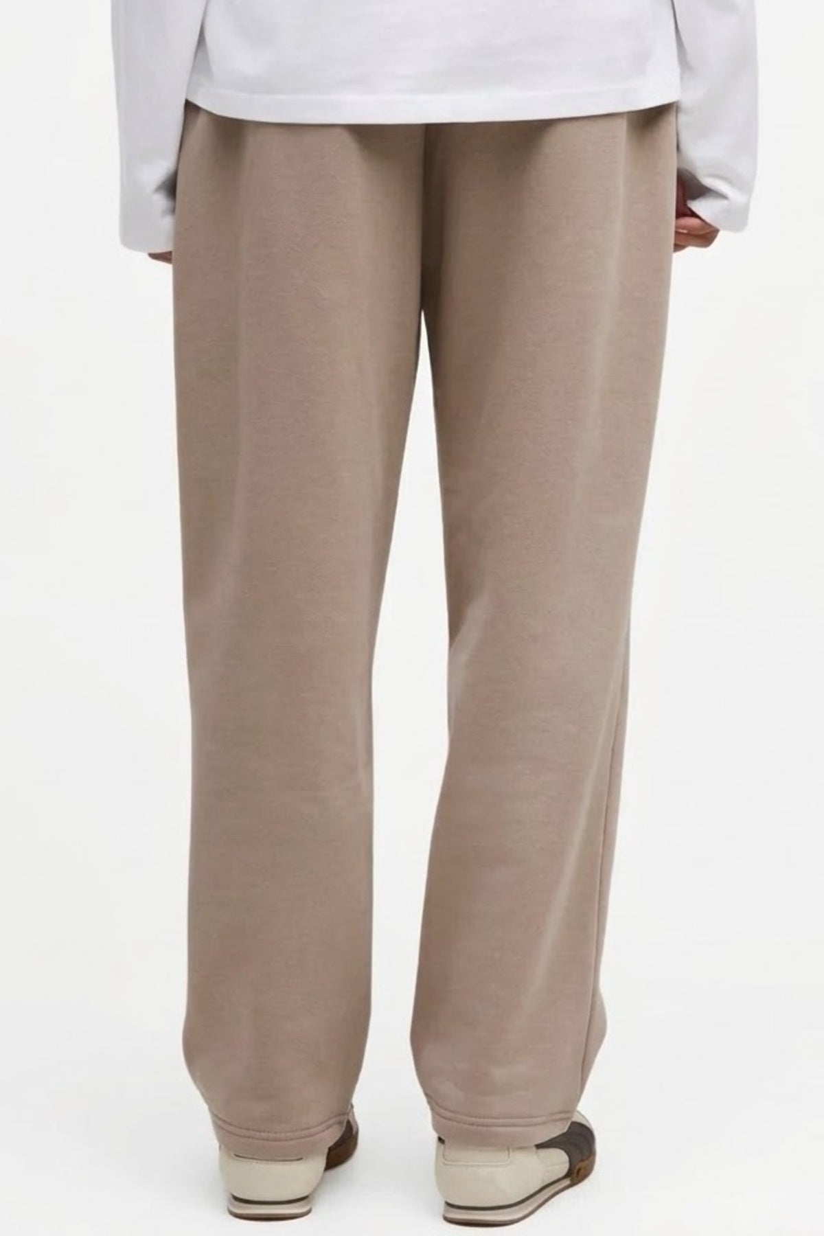PUMA COMFORT PANTS en color BEIS (2)