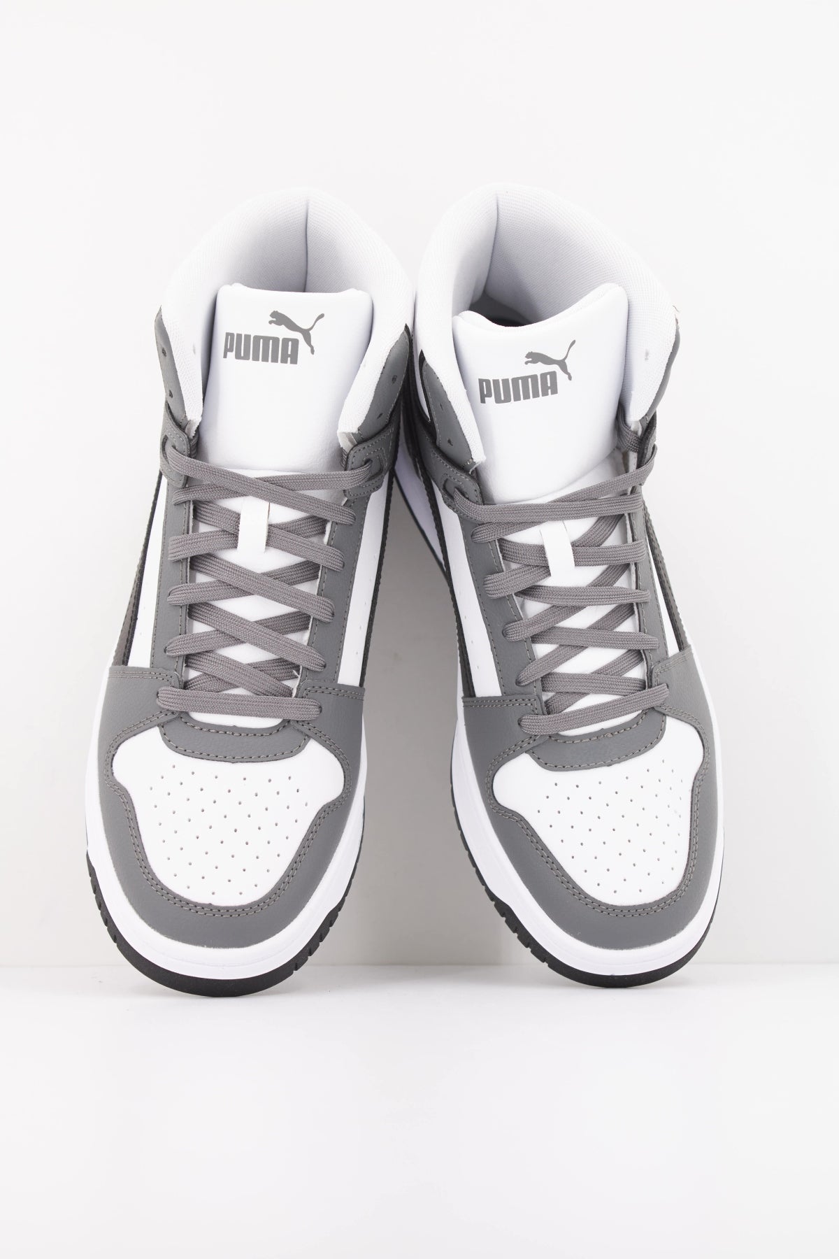 PUMA en color GRIS (3)