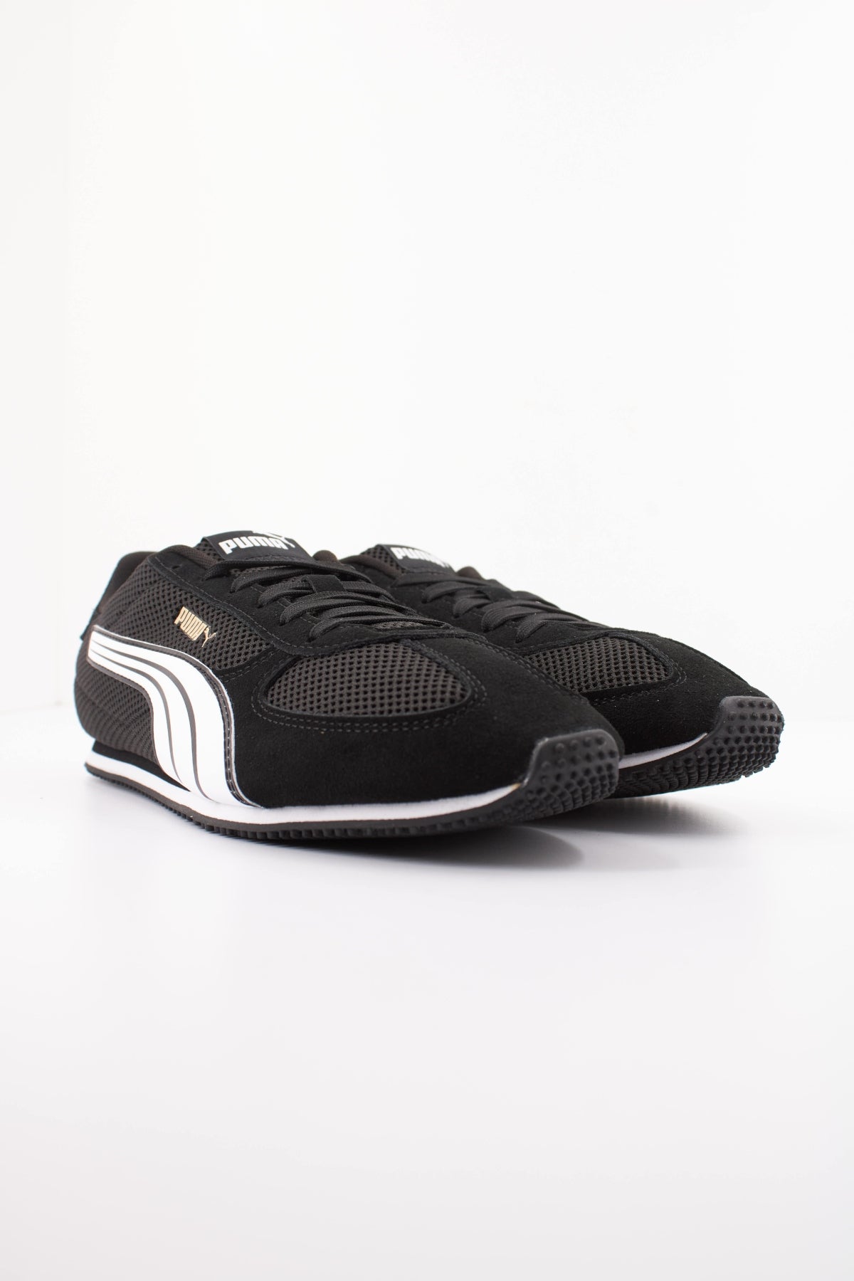 PUMA en color NEGRO (2)