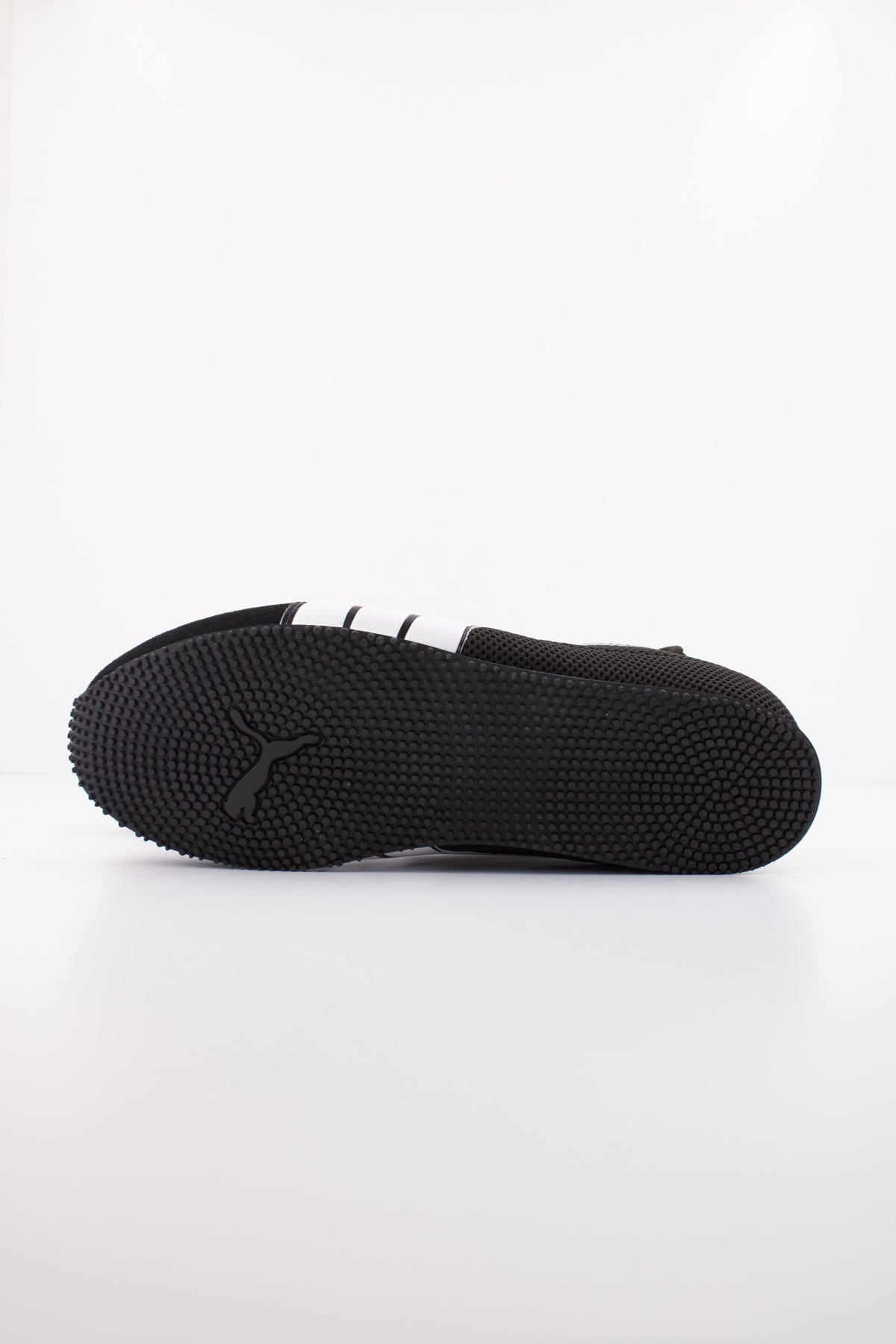 PUMA en color NEGRO (5)
