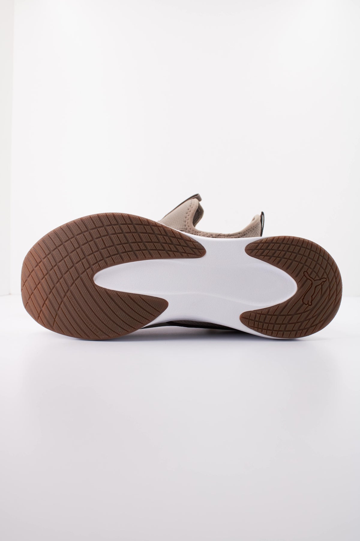 PUMA SOFTRIDE SABRINA en color BEIS (5)