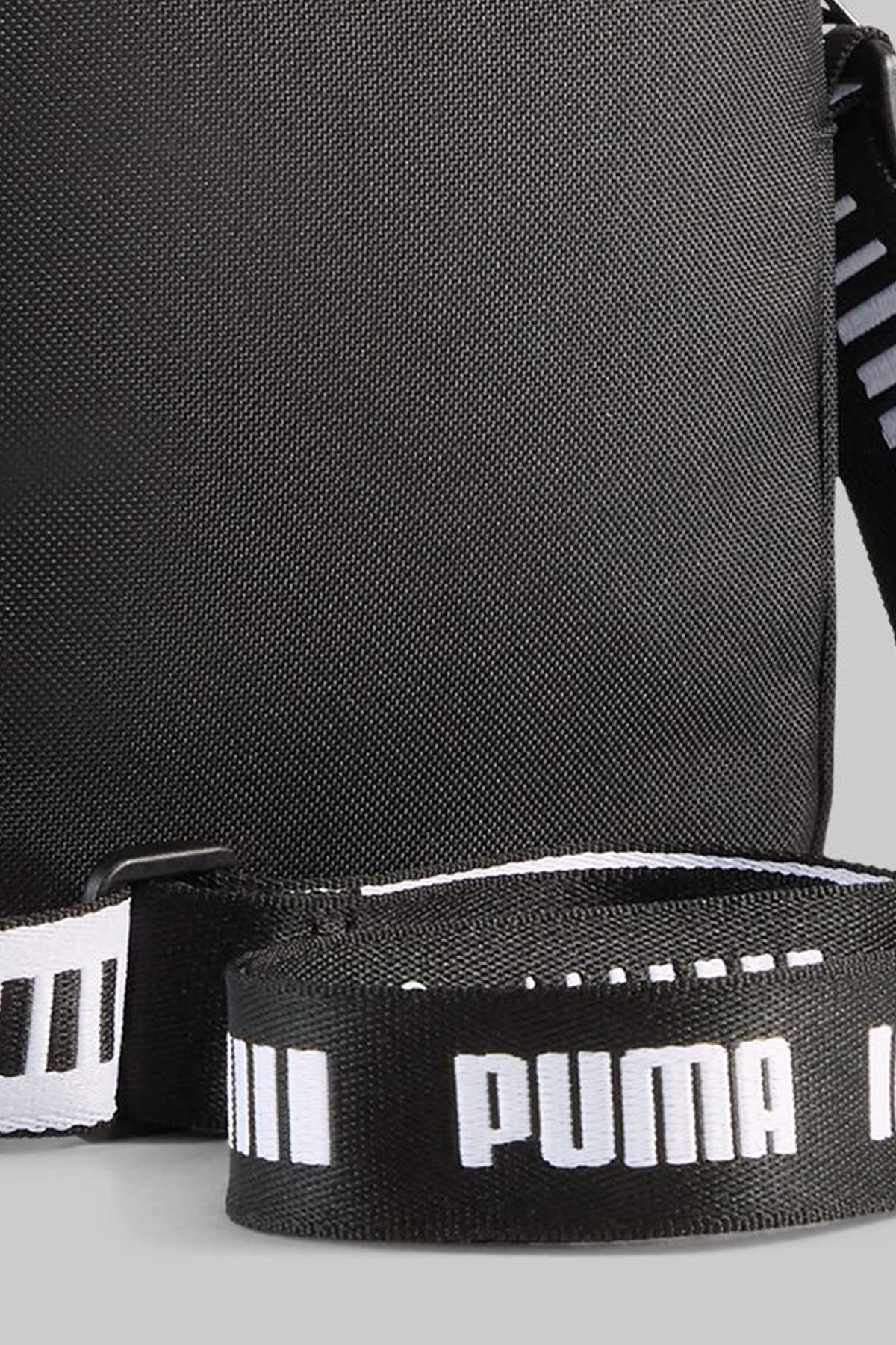 PUMA PUMA PHASE TAPE en color NEGRO (2)