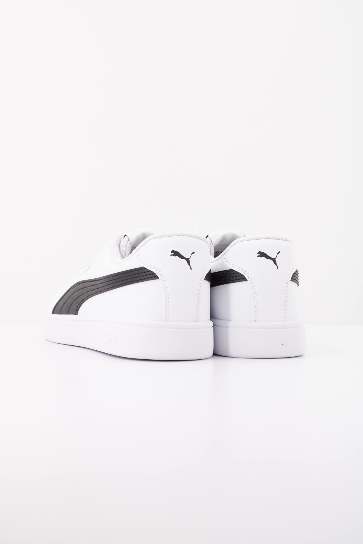 PUMA RICKIE en color BLANCO (4)