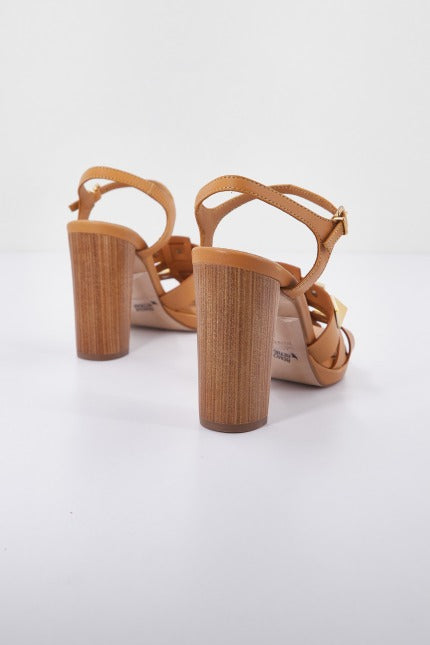 PEDRO MIRALLES PM en color MARRON CLARO (3)