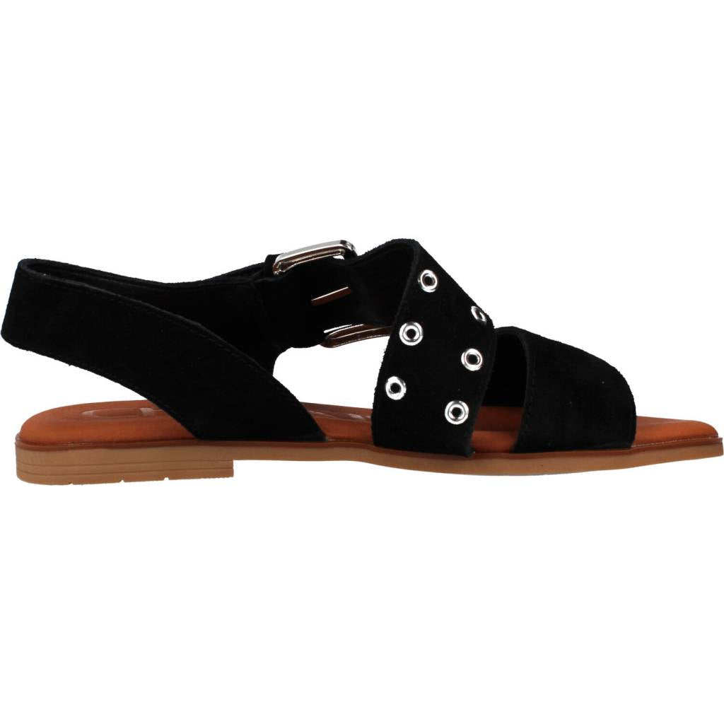 CHIKA NAIRA en color NEGRO (4)
