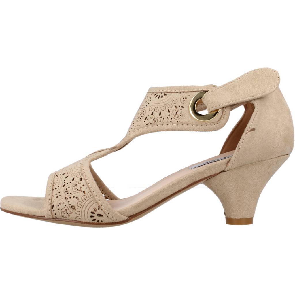 CHIKA NEW AMIRA en color BEIS (2)