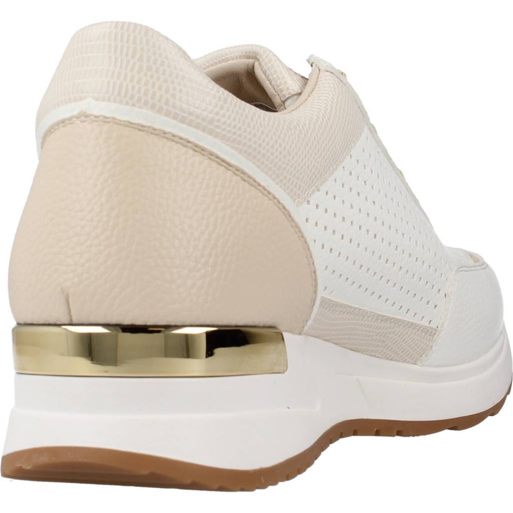 CHIKA SERENE en color BLANCO (3)