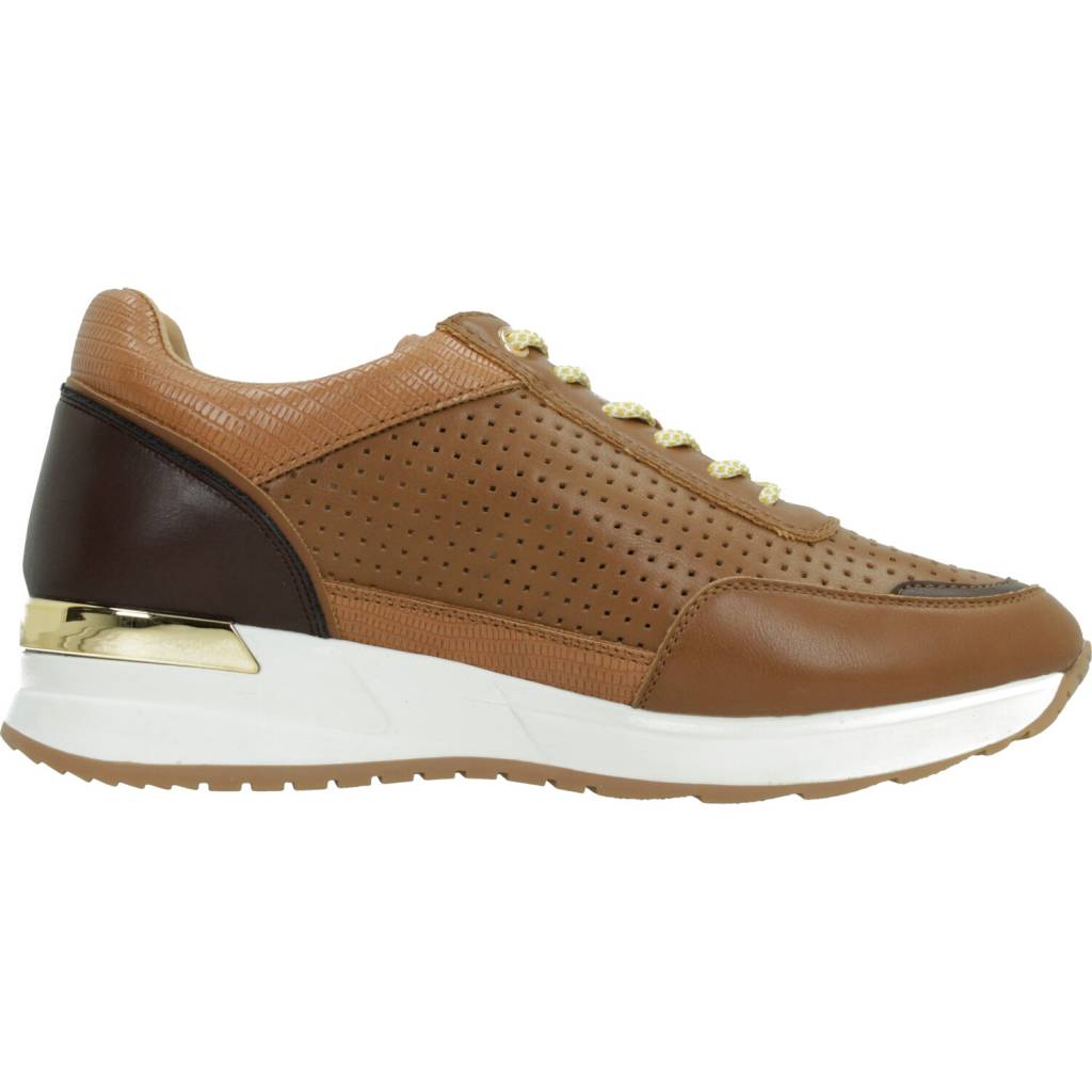 CHIKA SERENE en color MARRON (4)