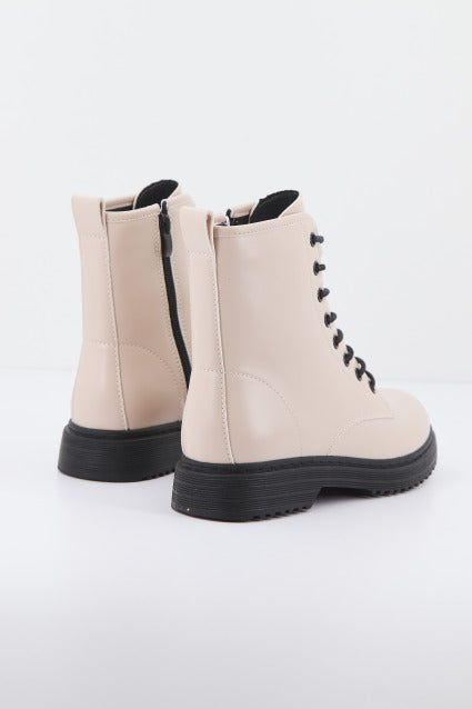 CHIKA FILADELFIA F en color BEIS (3)