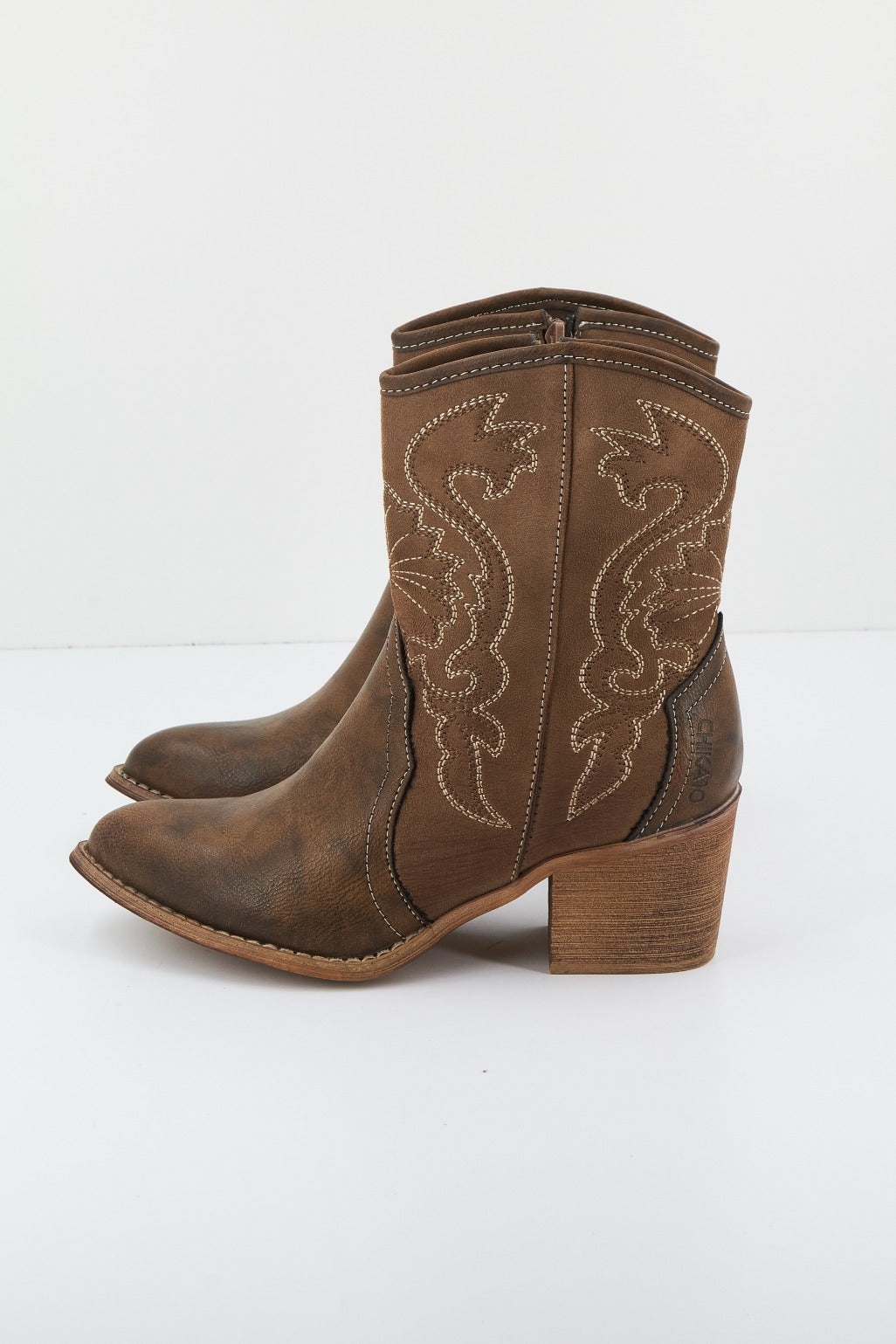 CHIKA LILY en color MARRON (2)