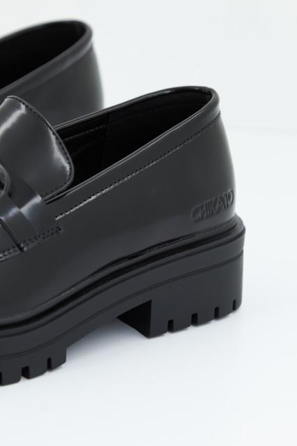 CHIKA VAGABUND en color NEGRO (4)