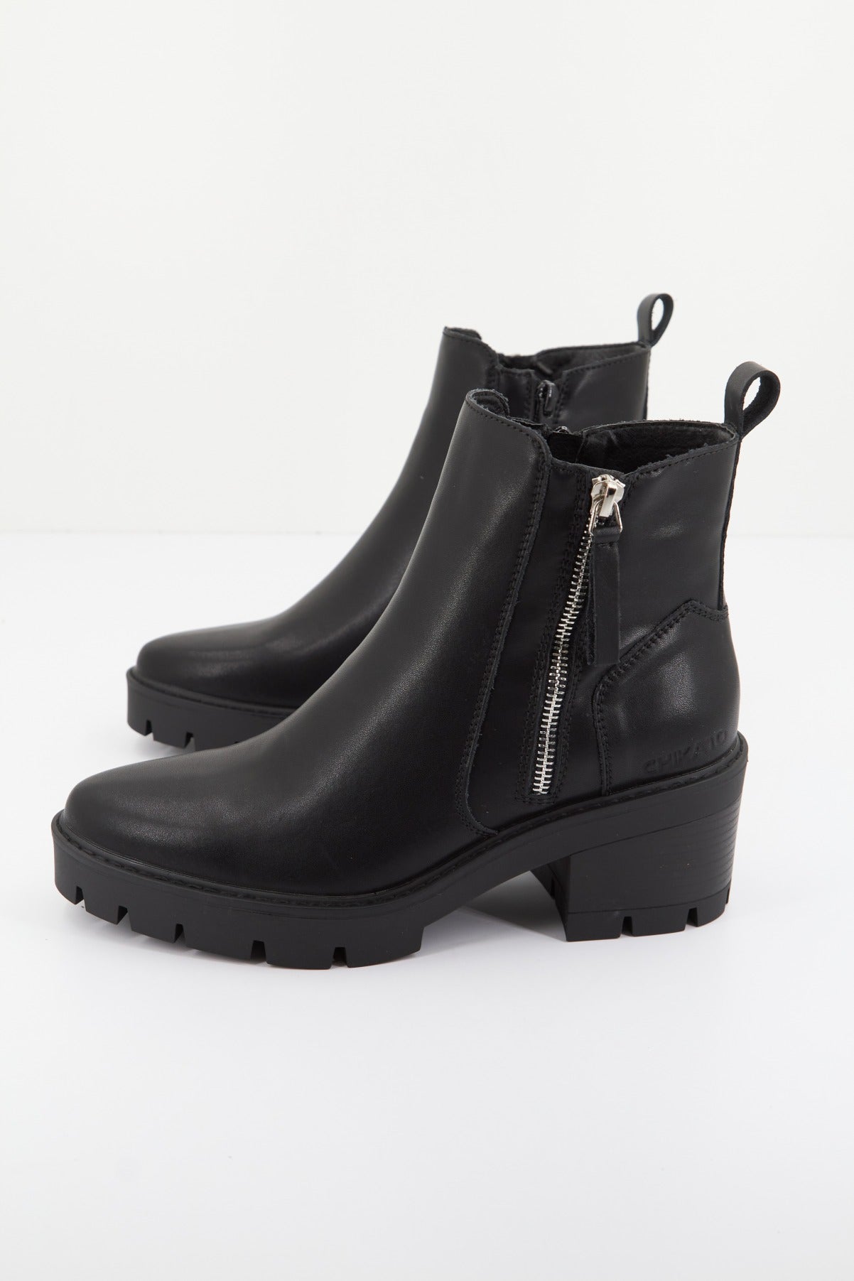 CHIKA JUNGLE en color NEGRO (1)