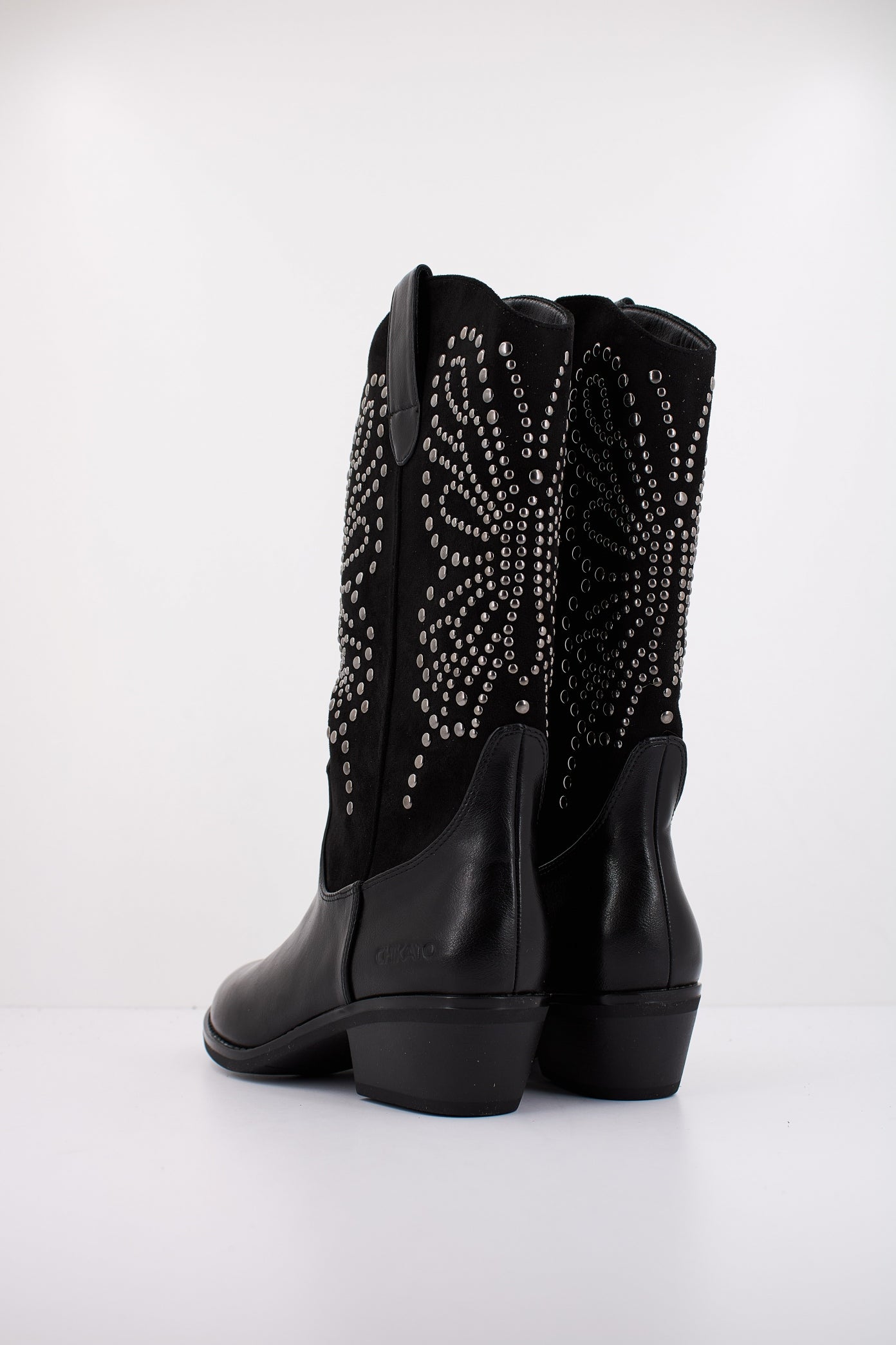 CHIKA ISKIA  en color NEGRO  (4)