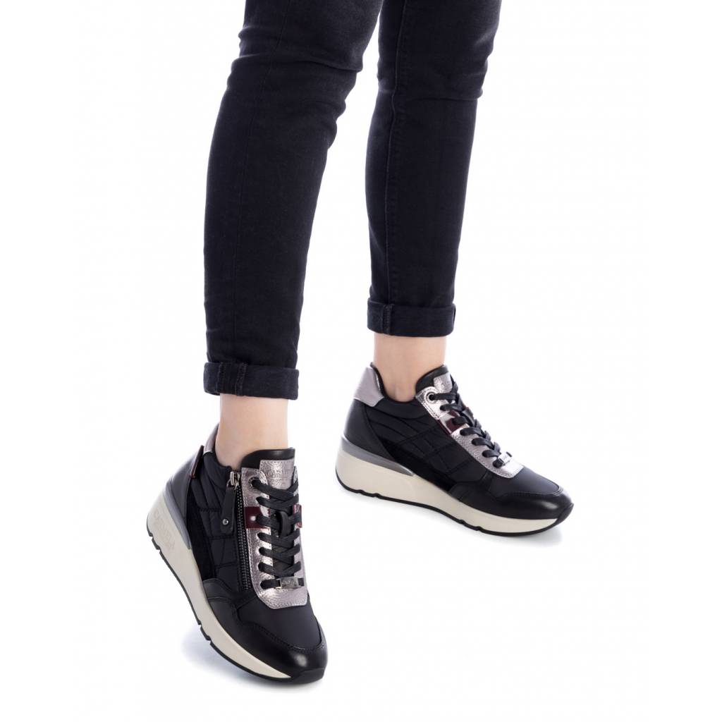 CARMELA c en color NEGRO (2)