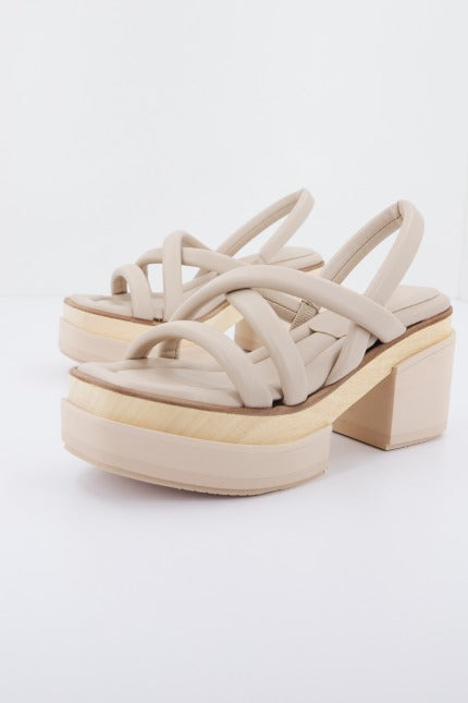 PALOMA BARCELO MARINE en color NUDE (1)