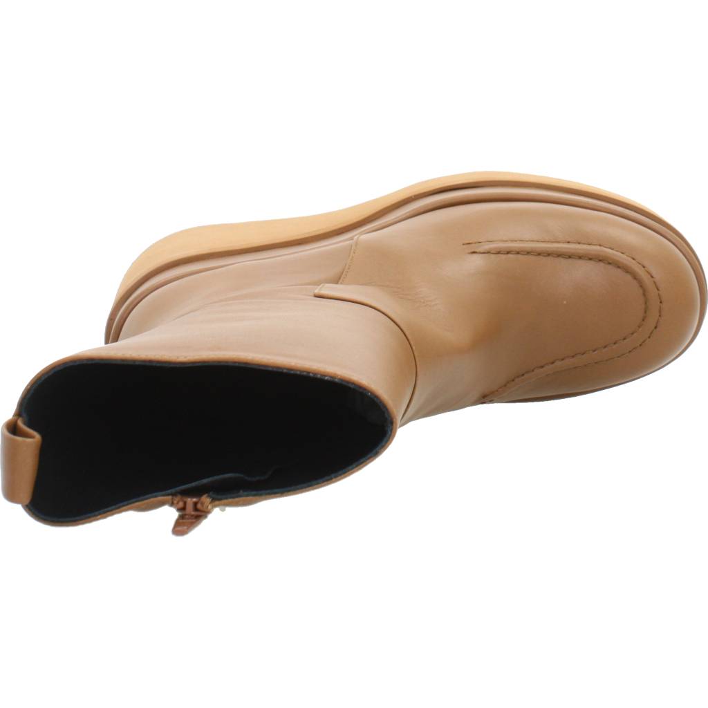 PALOMA BARCELO JAY en color MARRON (7)