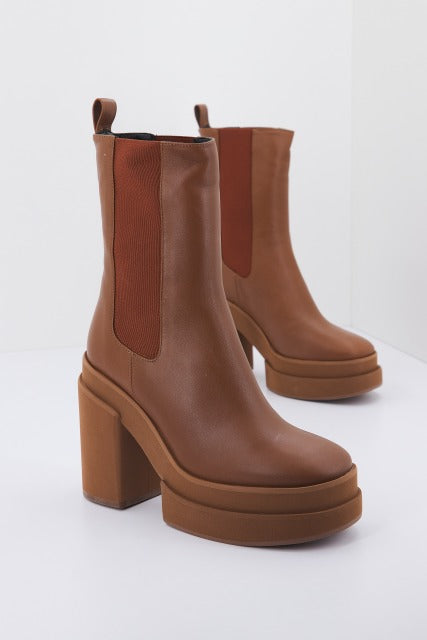 PALOMA BARCELO SELENE en color MARRON (1)