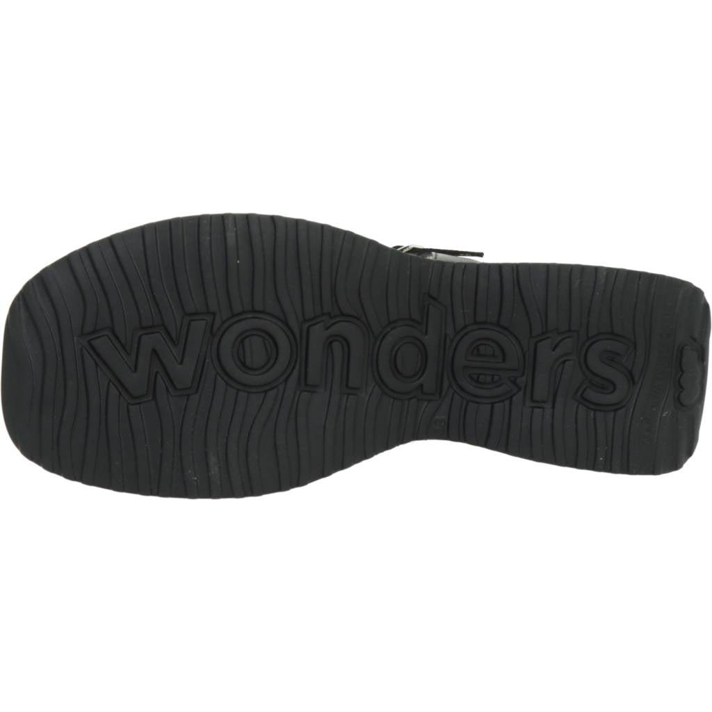 WONDERS D en color NEGRO (6)