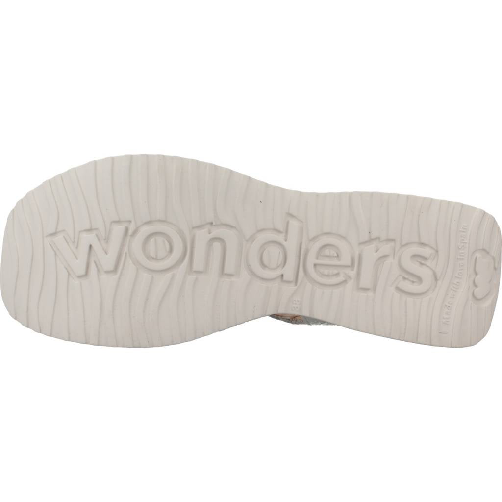 WONDERS D en color BLANCO (6)