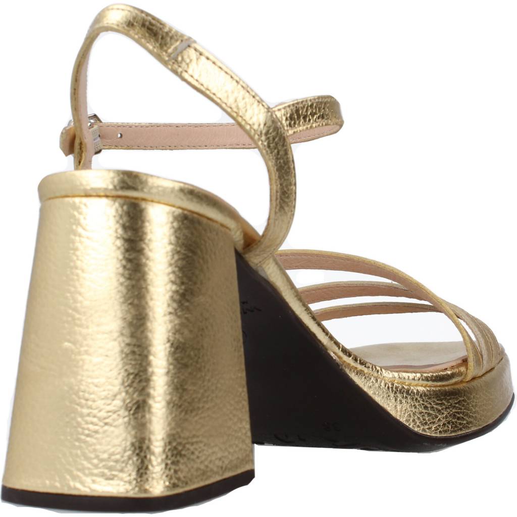 WONDERS M en color ORO (3)