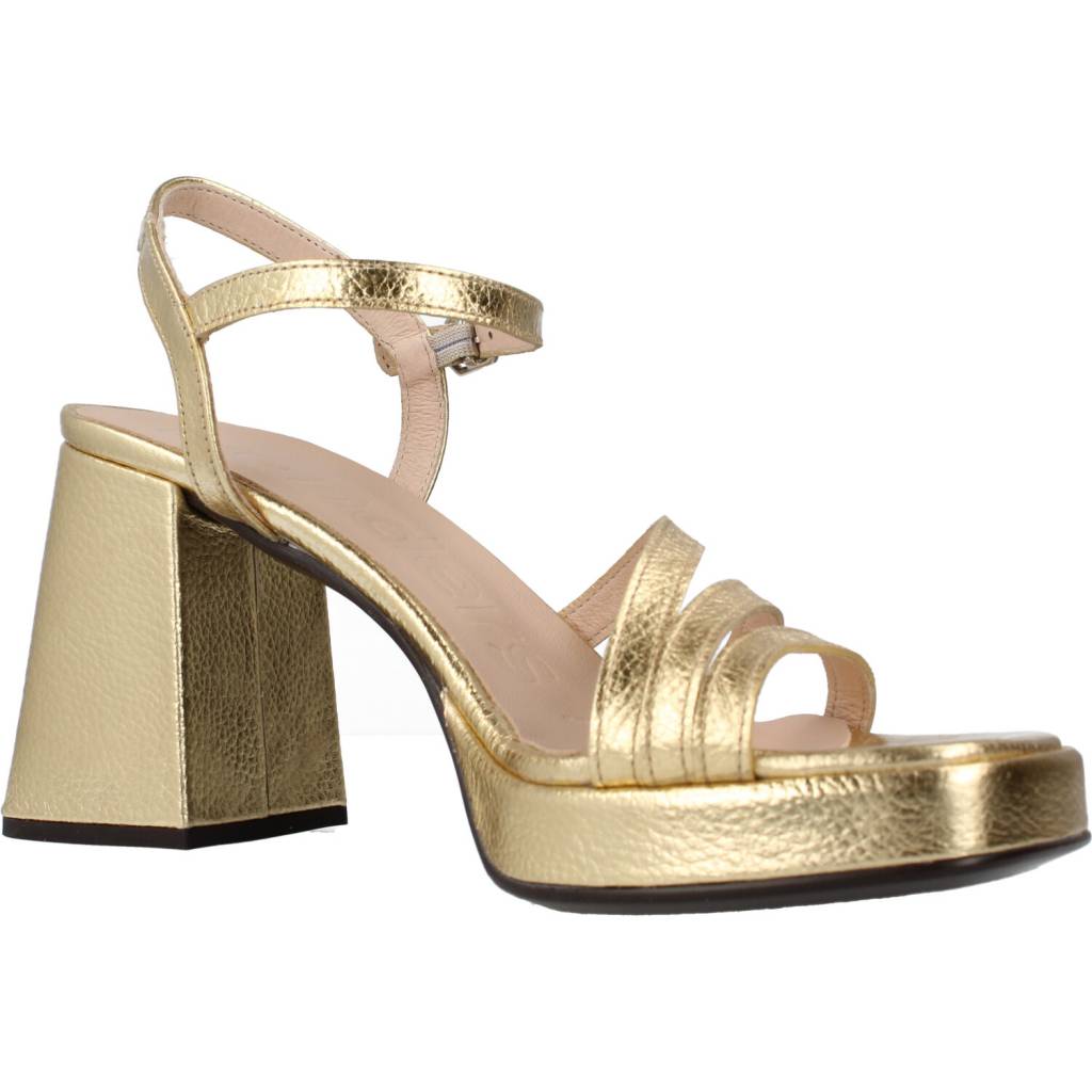 WONDERS M en color ORO (5)