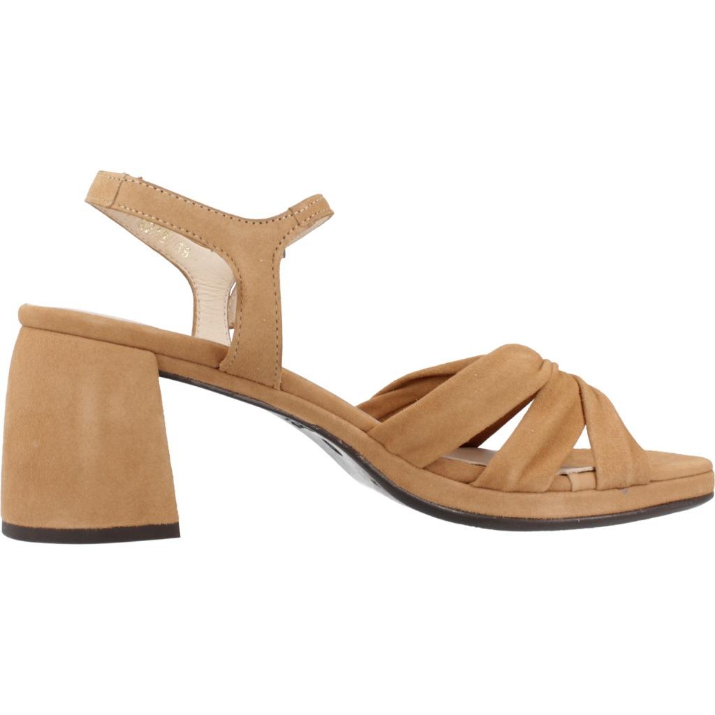 WONDERS GISELA en color MARRON (4)