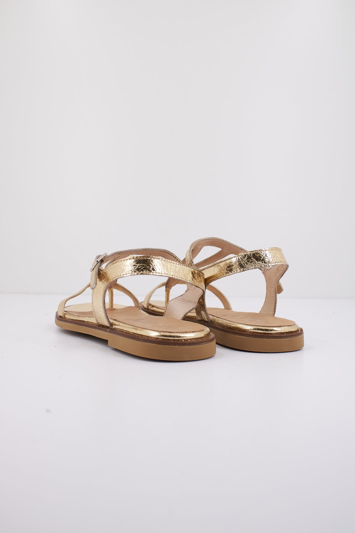 WONDERS A en color ORO (3)