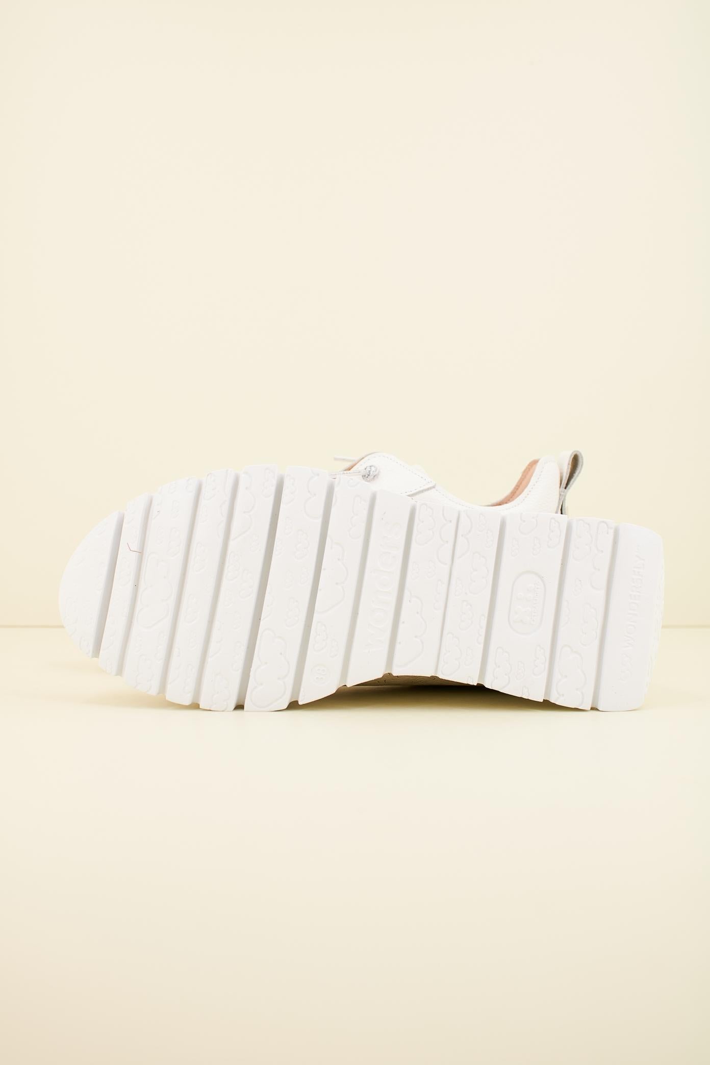 WONDERS A en color BLANCO (4)