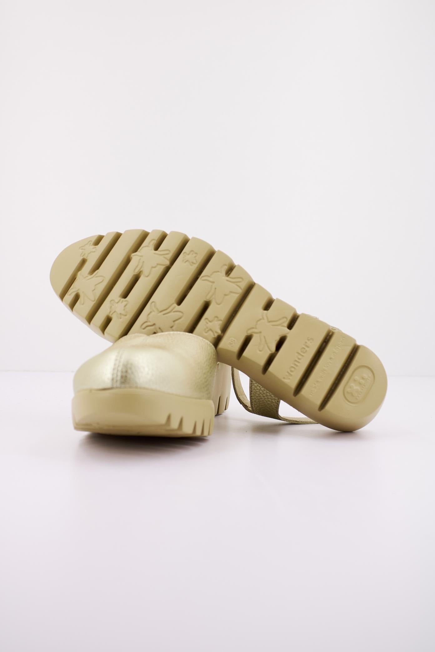 WONDERS C en color ORO (4)