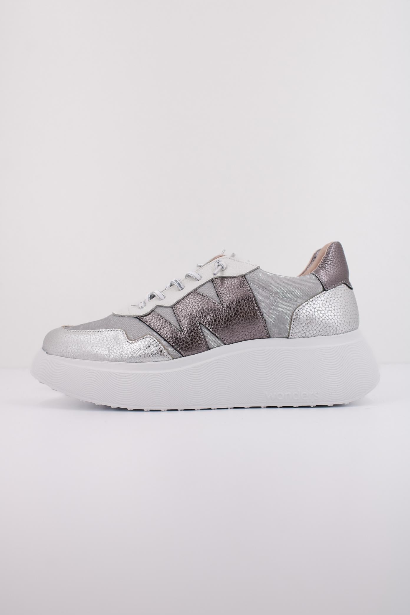 WONDERS A en color GRIS (1)