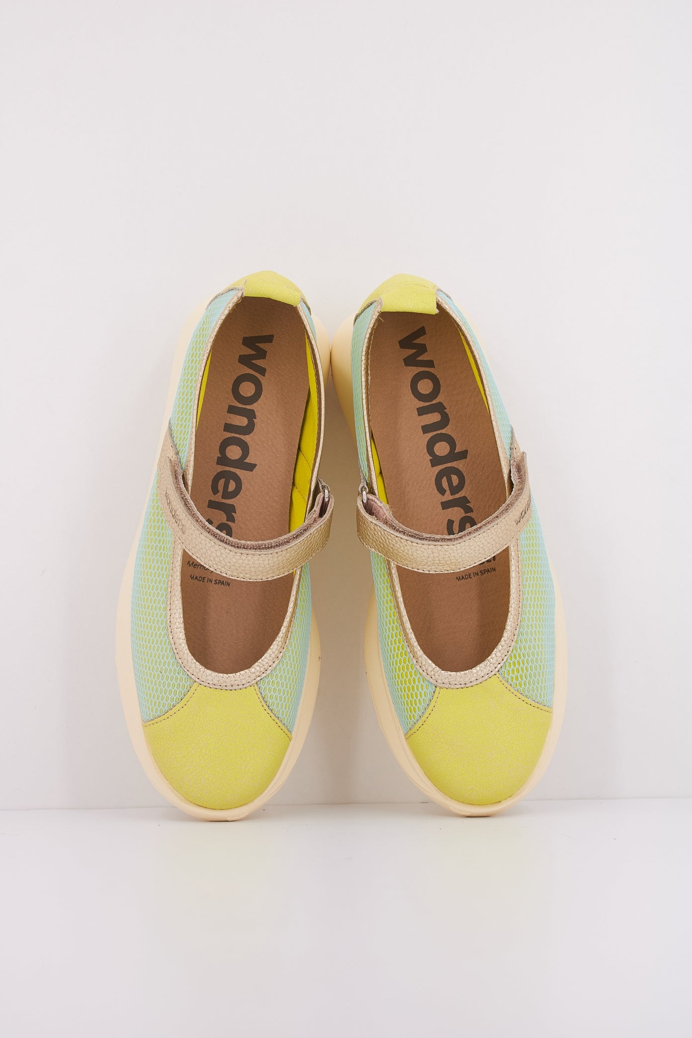 WONDERS A en color AMARILLO (3)