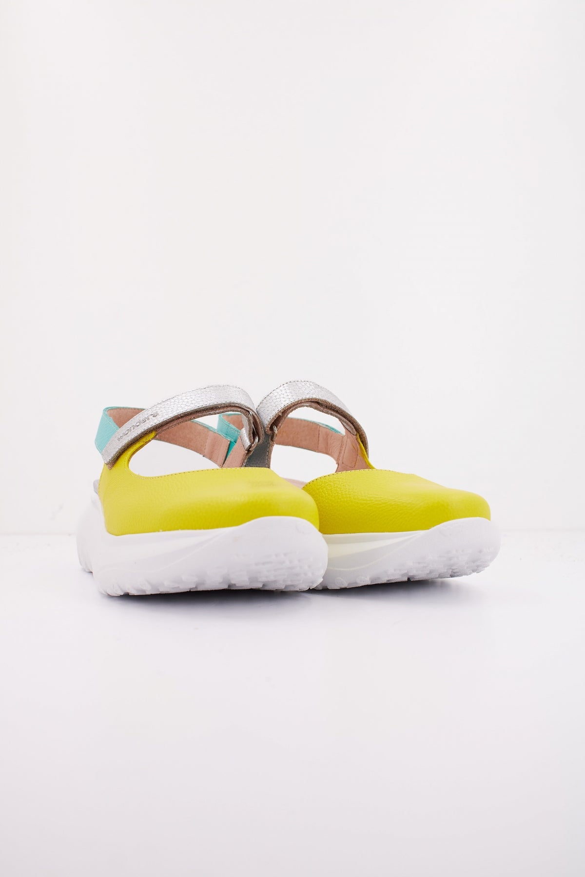 WONDERS A en color AMARILLO (2)