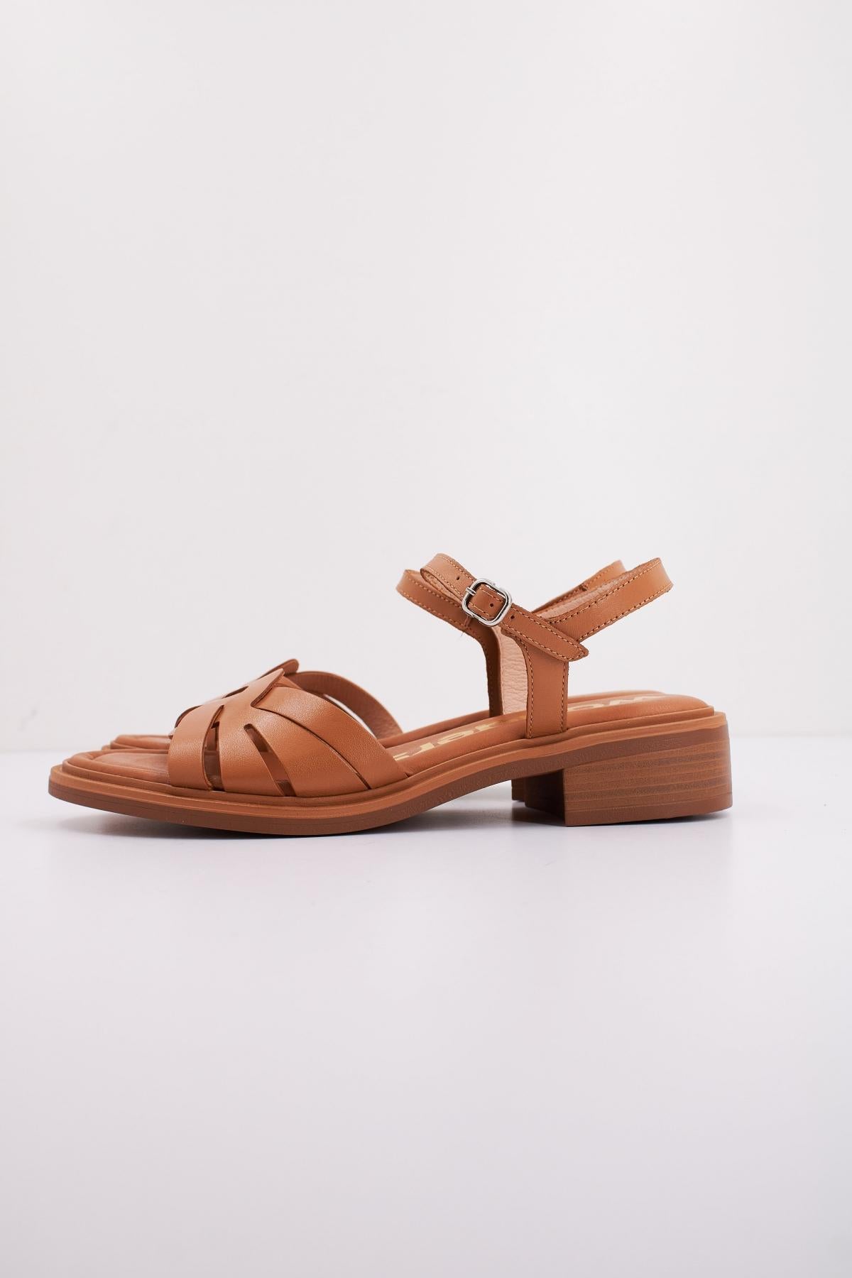 WONDERS B en color MARRON (1)