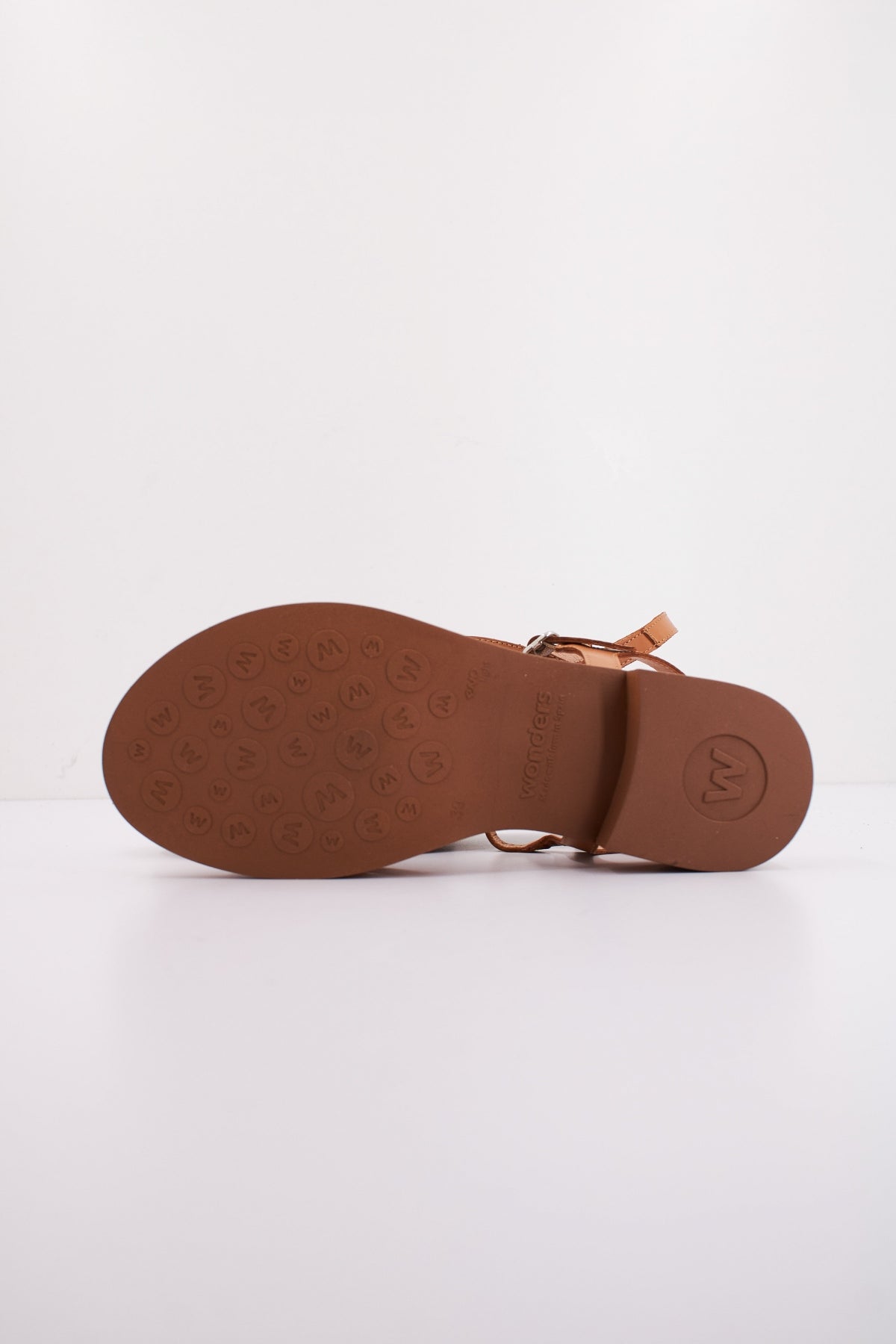 WONDERS B en color MARRON (5)