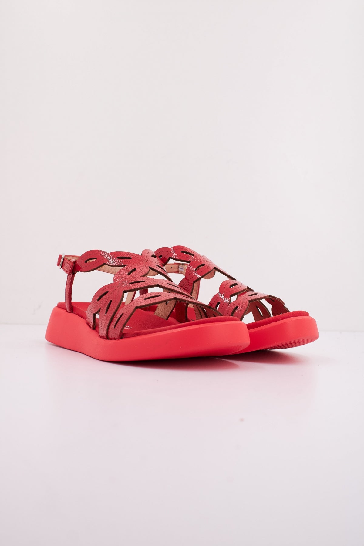 WONDERS C en color ROJO (2)