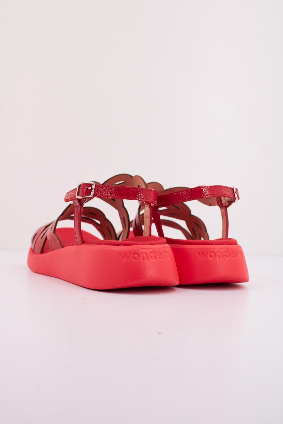 WONDERS C en color ROJO (4)
