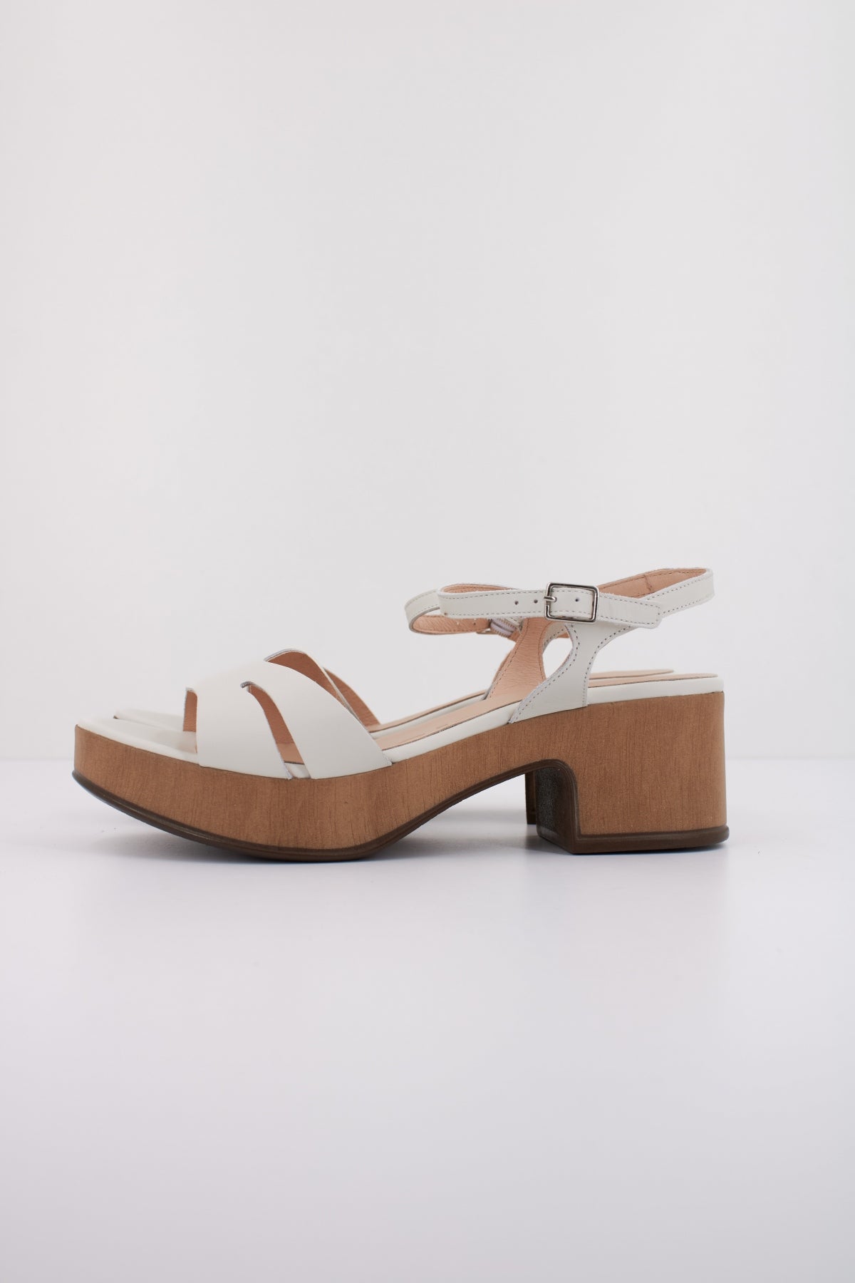 WONDERS DP en color BLANCO (1)