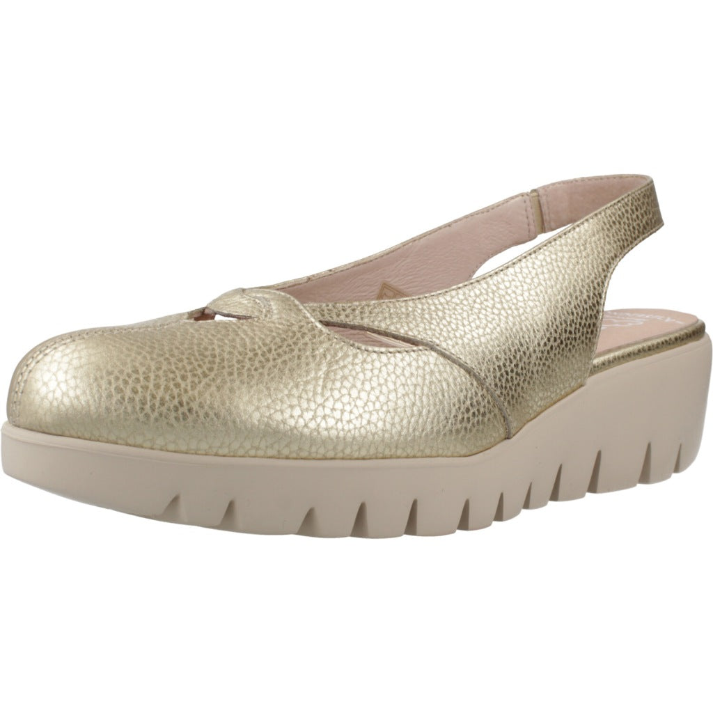 WONDERS C en color ORO (1)