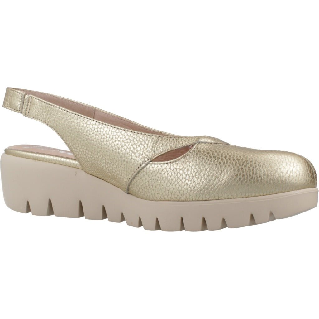 WONDERS C en color ORO (5)