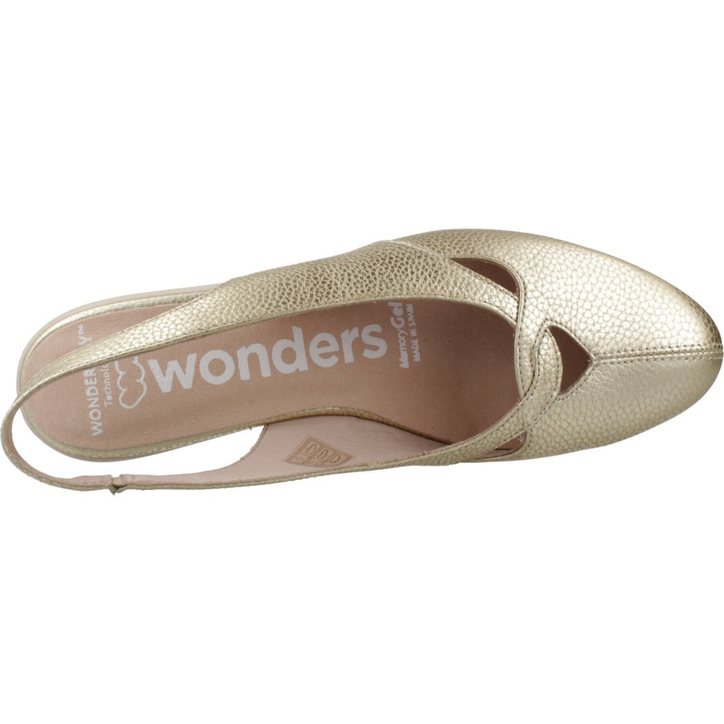 WONDERS C en color ORO (7)