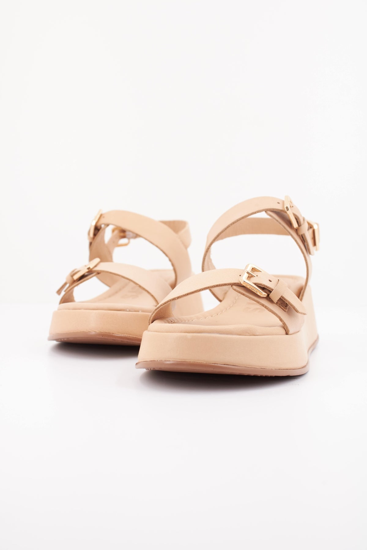WONDERS AT en color MARRON CLARO (2)