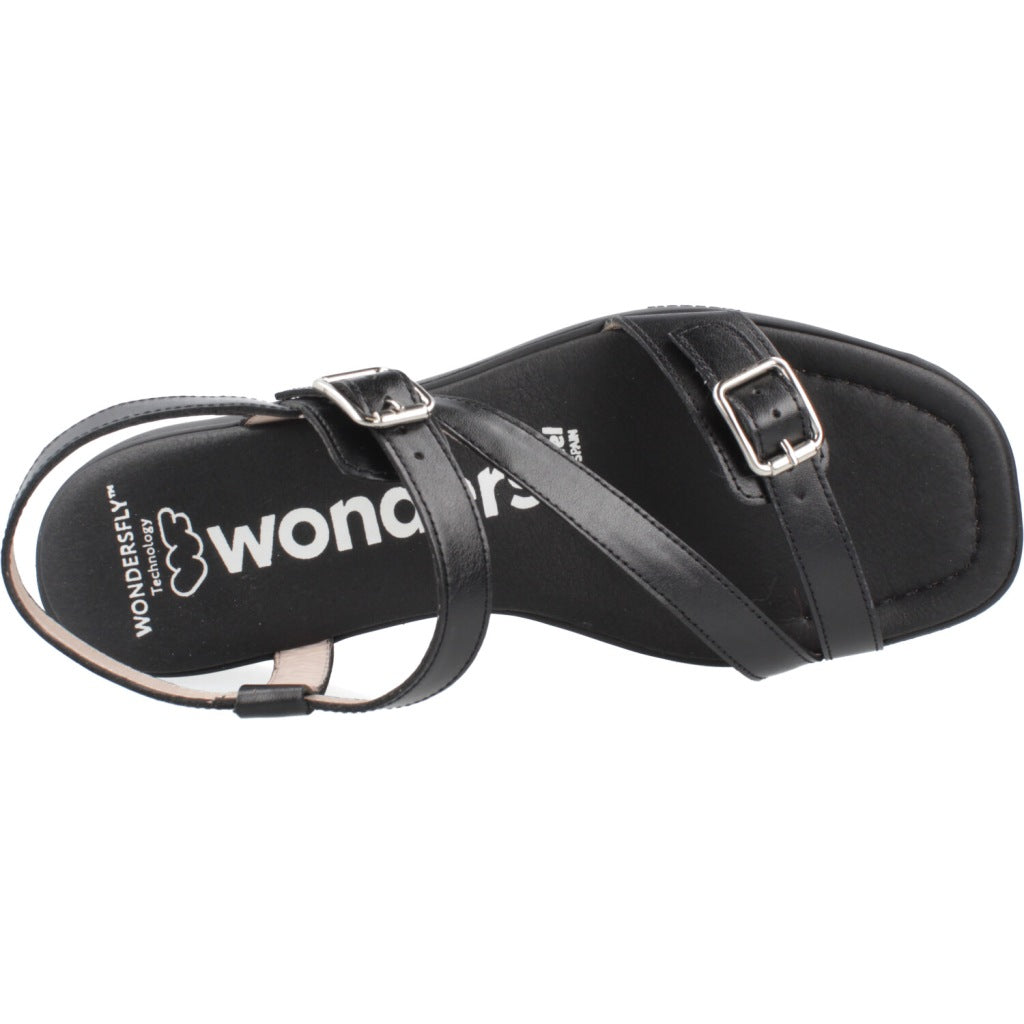 WONDERS B en color NEGRO (7)