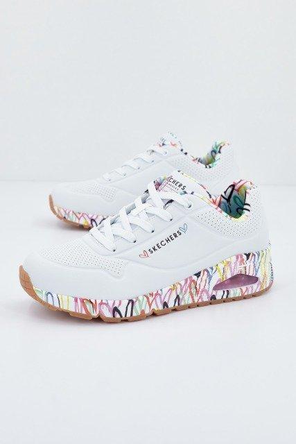 SKECHERS UNO - LOVING LOVE en color BLANCO (1)